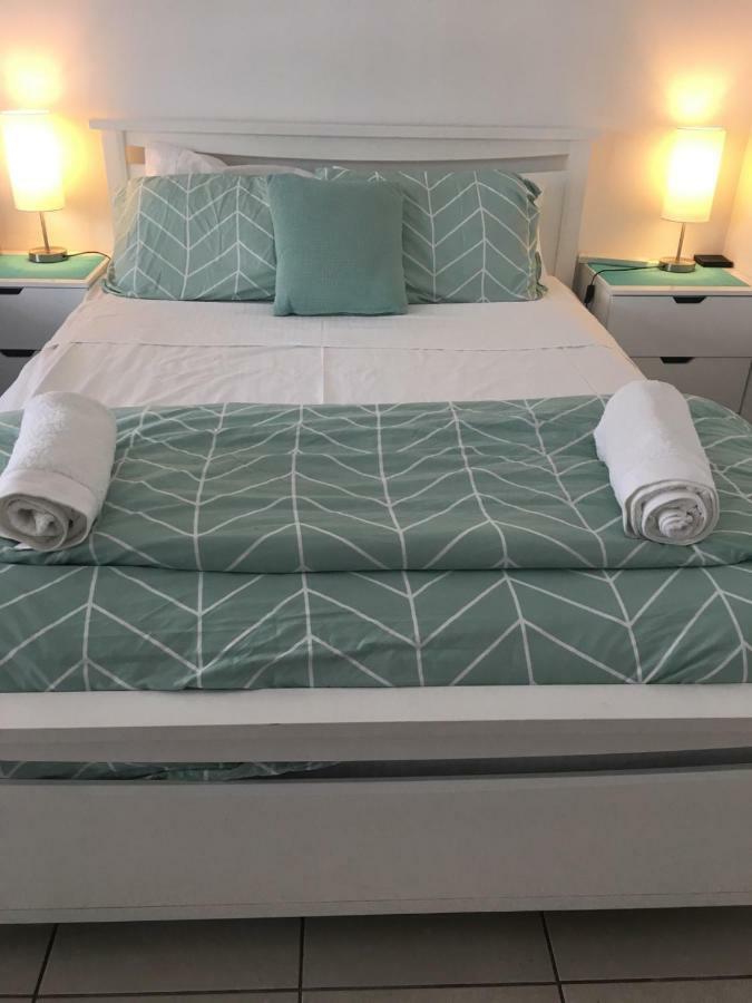 Apartment In Dolphin Heads Eimeo Extérieur photo